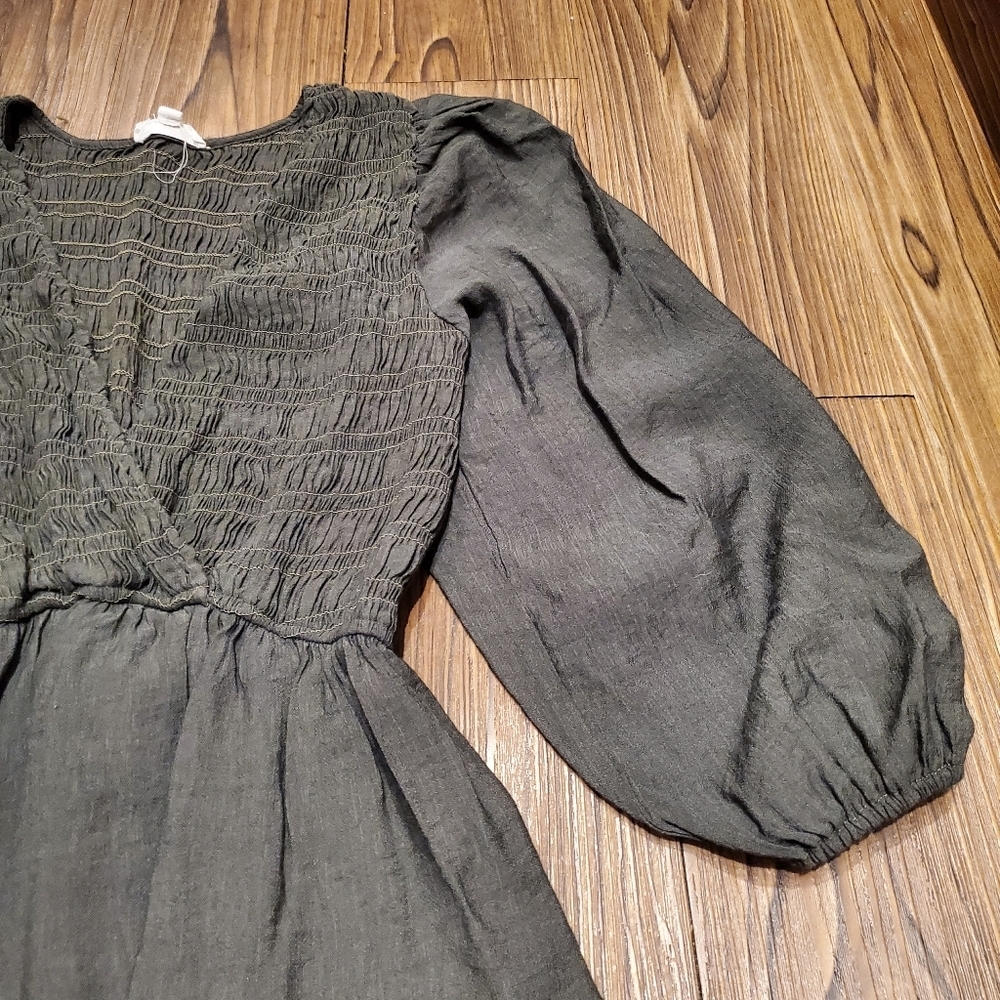 By the River Hunter Green Dress Fit Flare Puff Sleeve Smocked Classic Casual L - Picture 5 of 9